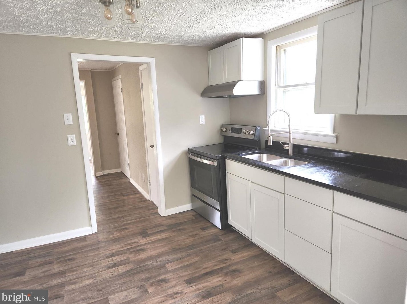 45 Figgins Rd, Front Royal VA  22630-8115 exterior