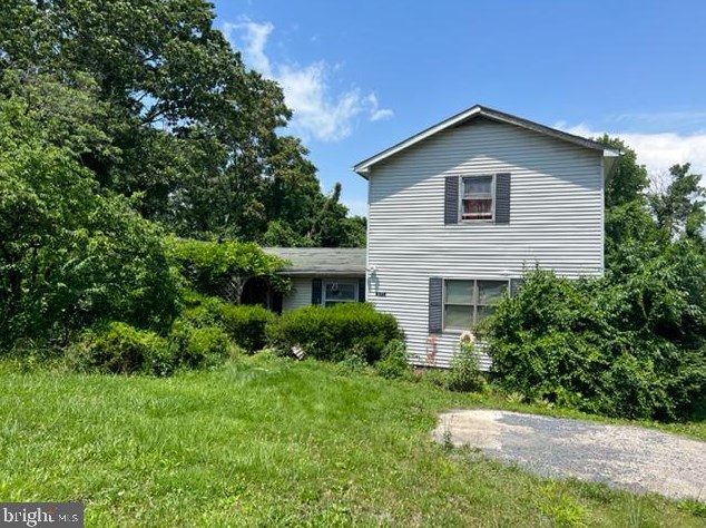 671 Pine Ridge Dr, Front Royal, VA 22630-3248