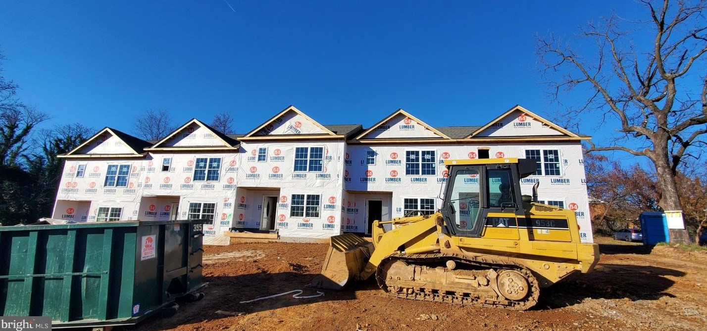 928 Virginia Ave, Front Royal, VA 22630-3535
