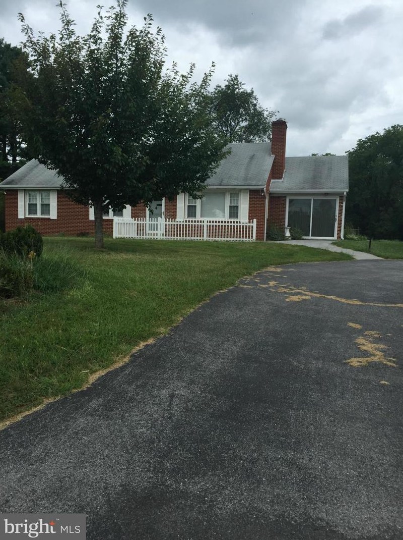 1515 Fairground Rd, Front Royal, VA 22630