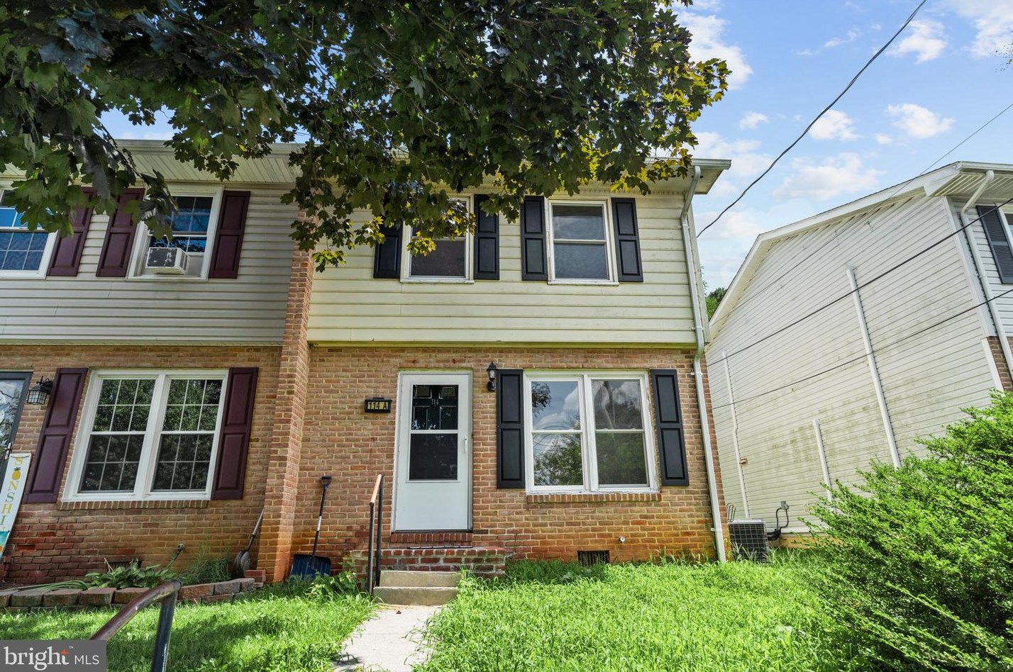 114 Shenandoah Ave, Front Royal, VA 22630-2548