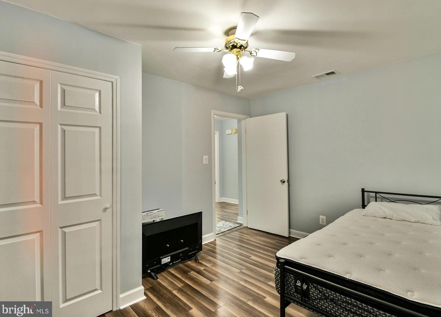 117 Jamestown Rd, Front Royal VA  22630-3721 exterior