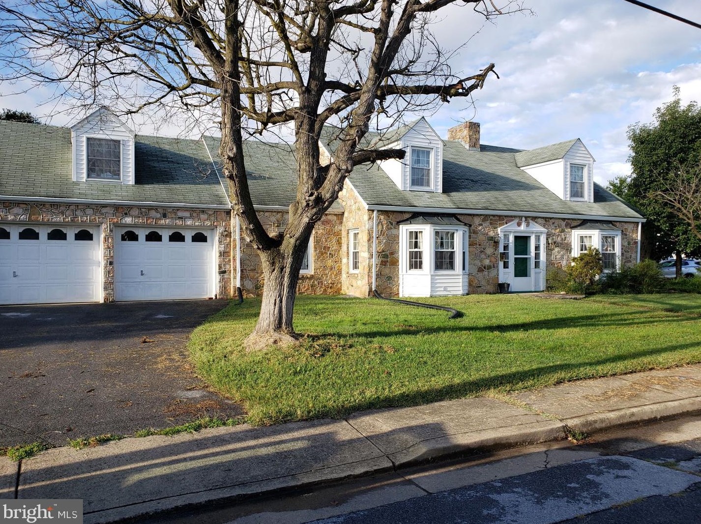 425 15th St, Front Royal, VA 22630-2825