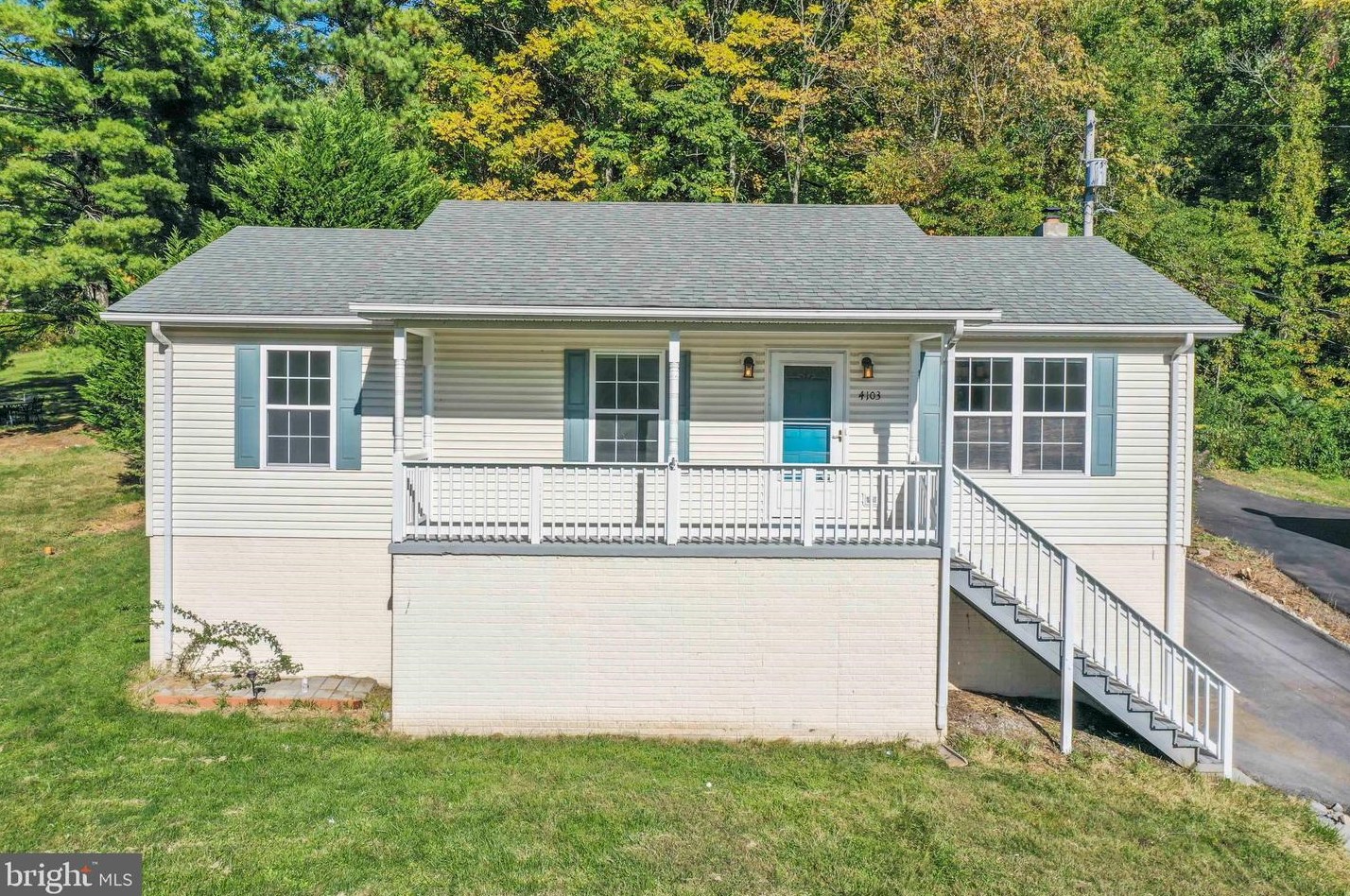 4103 Remount Rd, Front Royal, VA 22630-5842