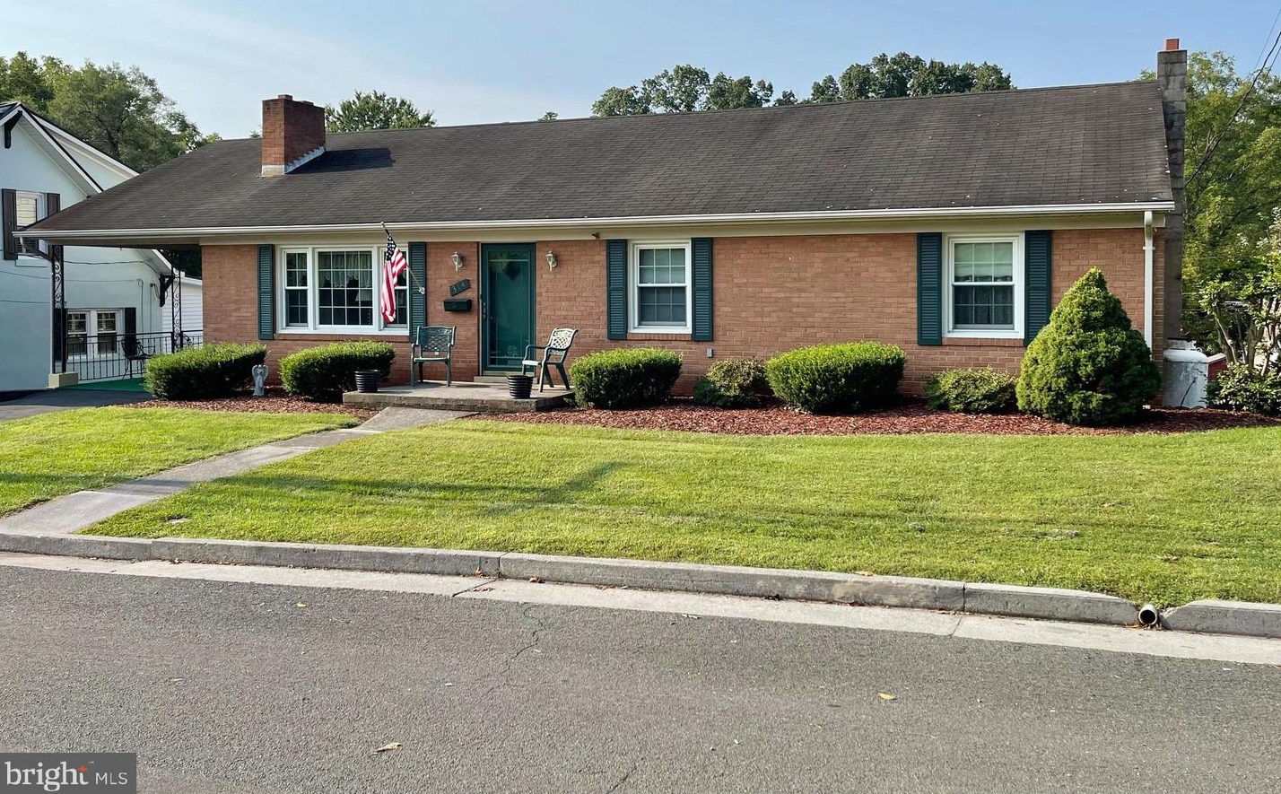 314 Main St, Front Royal, VA 22630-2526