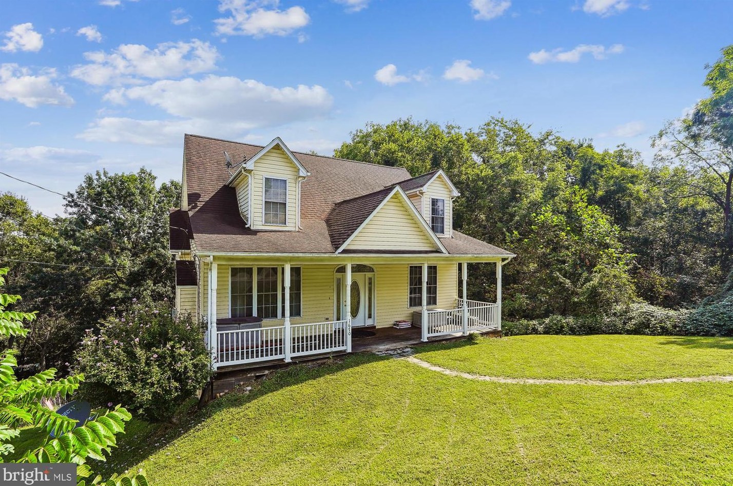 1670 Edgemont Ave, Front Royal, VA 22630-4157