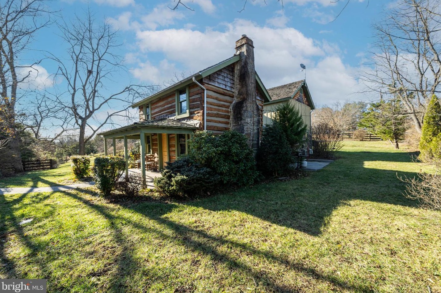 1207 Cauthorn Mill Rd, Middletown, VA 22645-3815