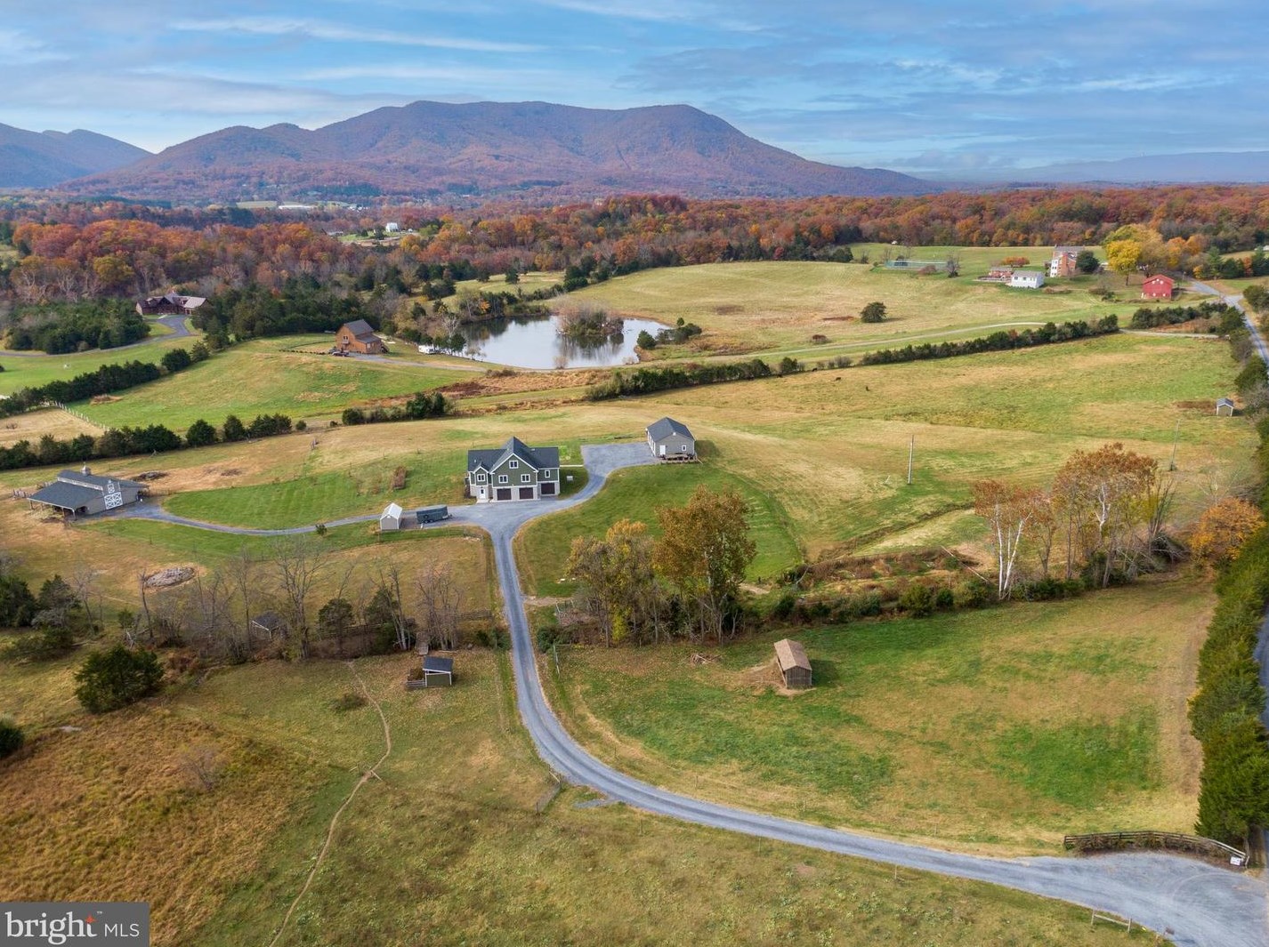209 Greatland Farm Dr, Middletown, VA 22645