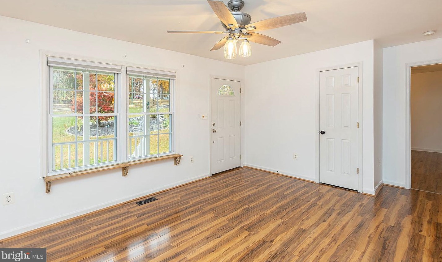 47 Willow Rd, Front Royal VA  22630-8984 exterior