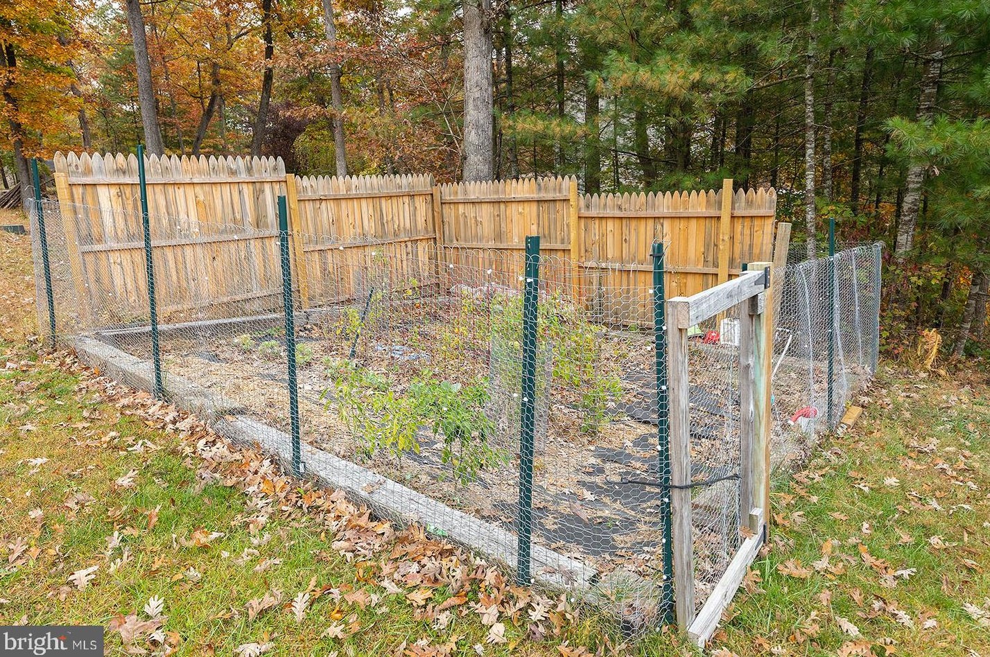 47 Willow Rd, Front Royal VA  22630-8984 exterior