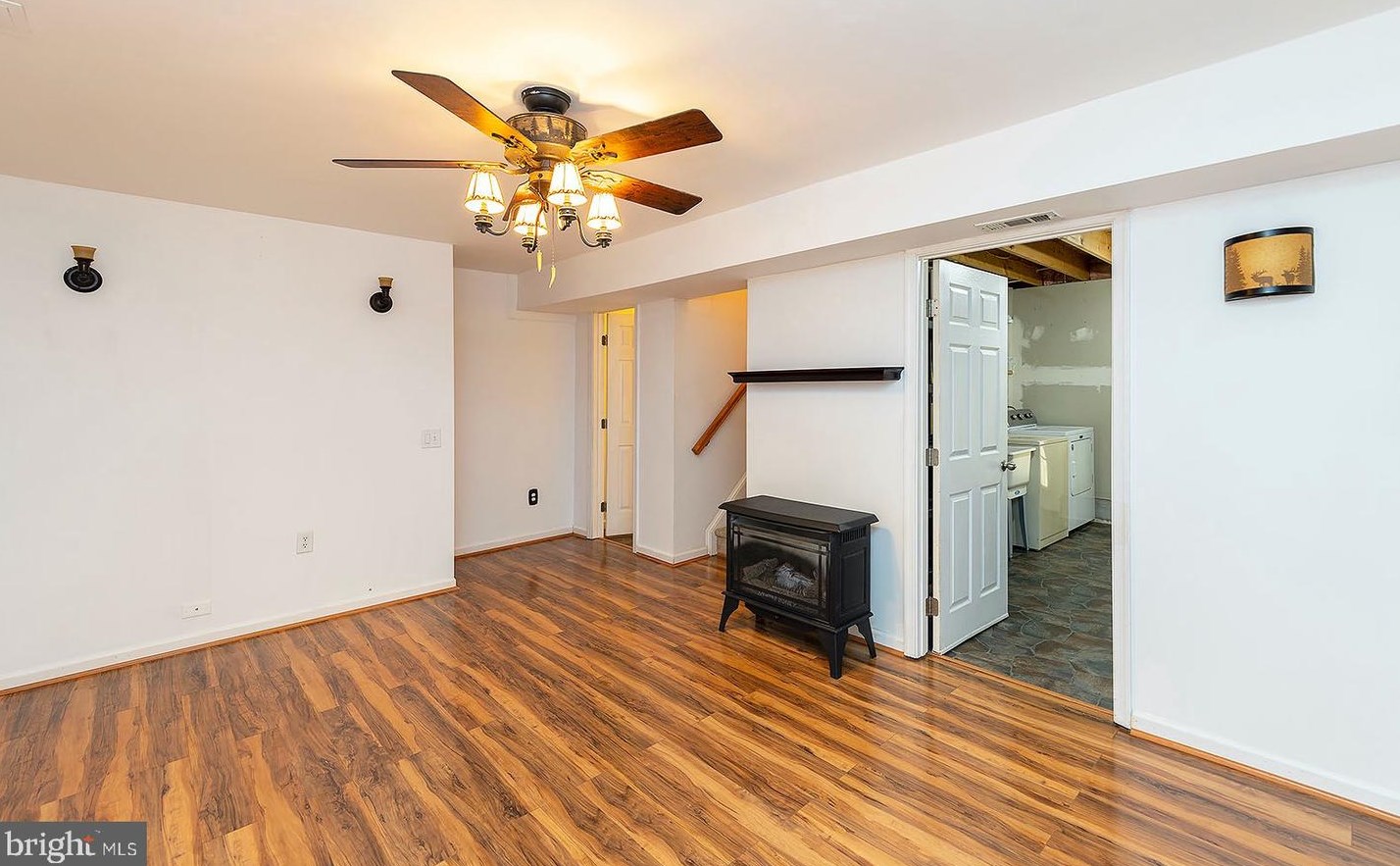 47 Willow Rd, Front Royal VA  22630-8984 exterior