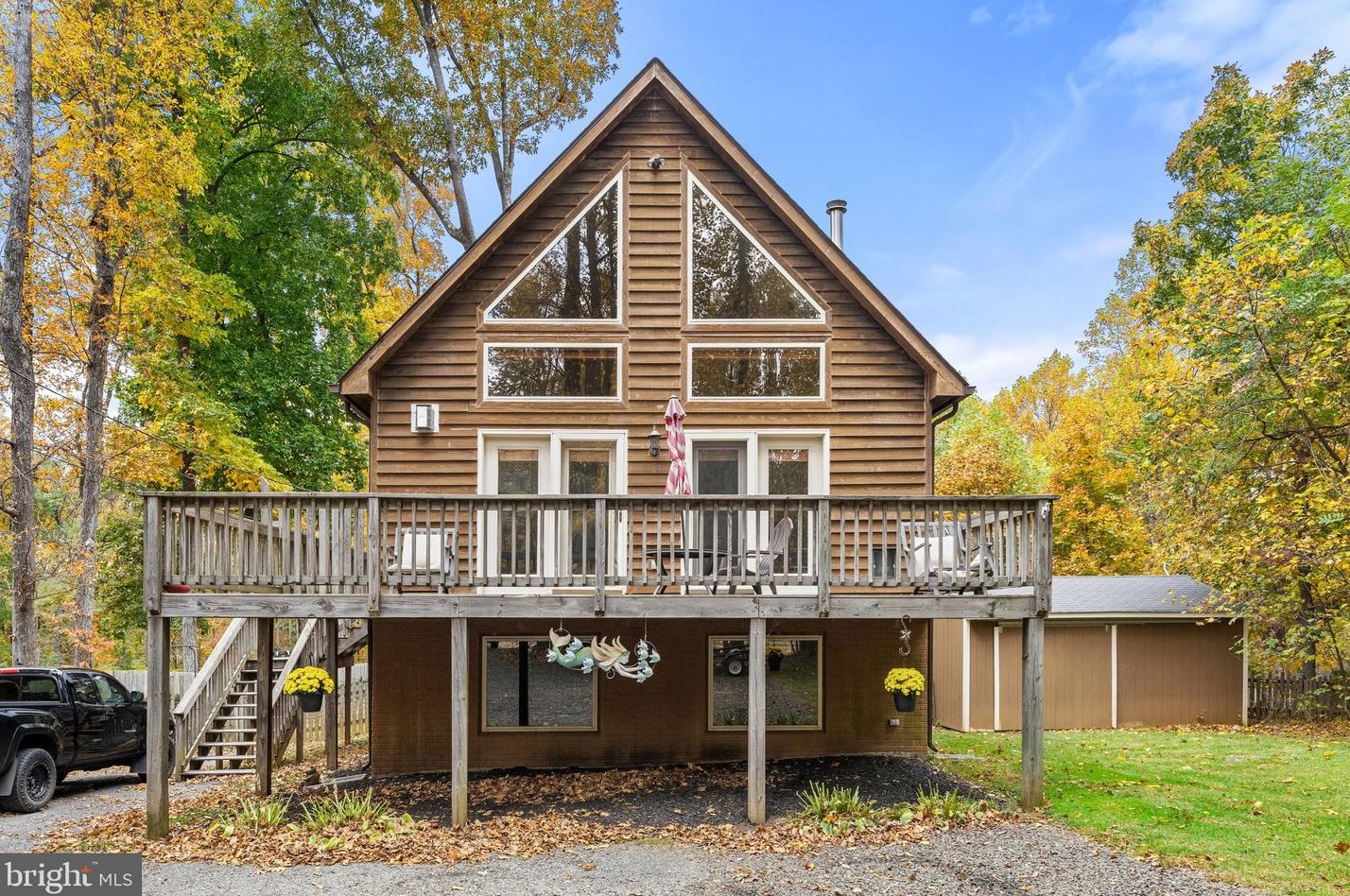 4135 Freezeland Rd, Linden, VA 22642