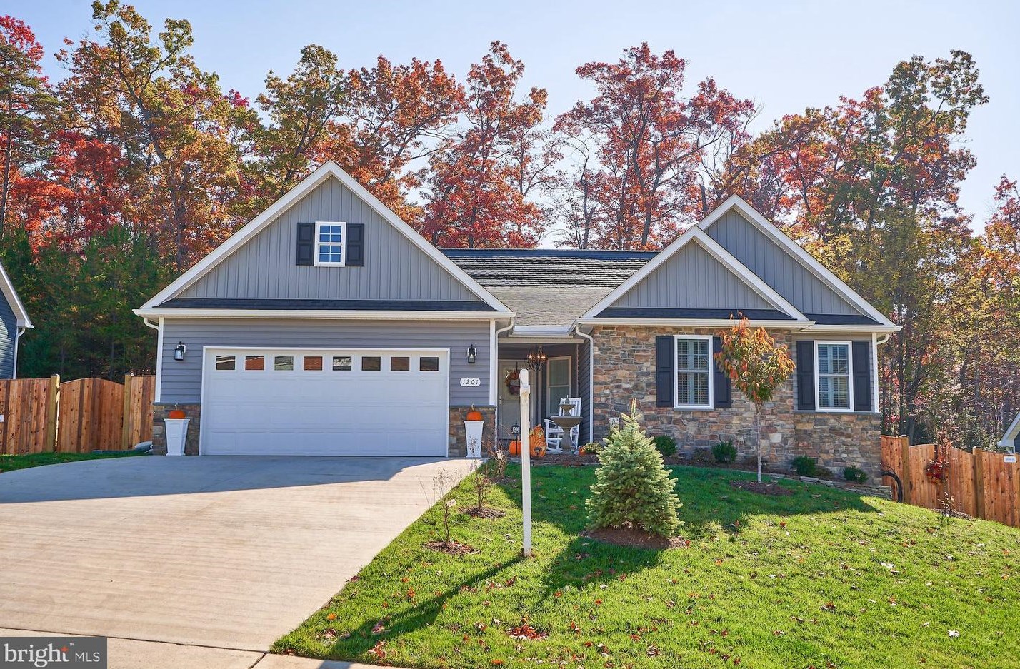 1201 Happy Ridge Dr, Front Royal, VA 22630