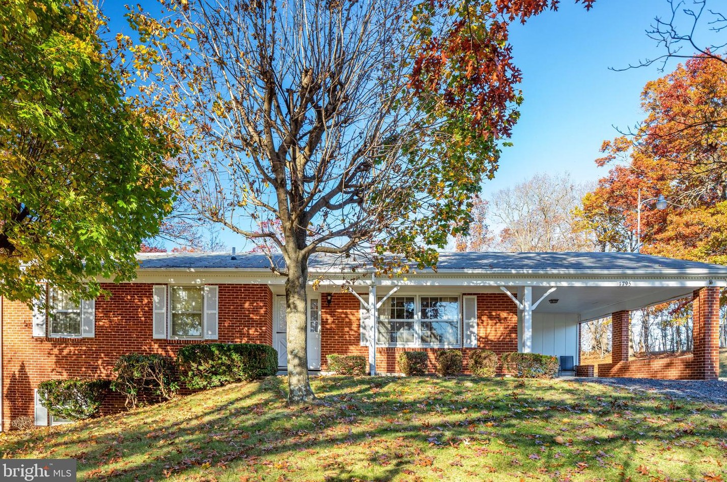 1795 Catlett Mountain Rd, Front Royal, VA 22630-8211