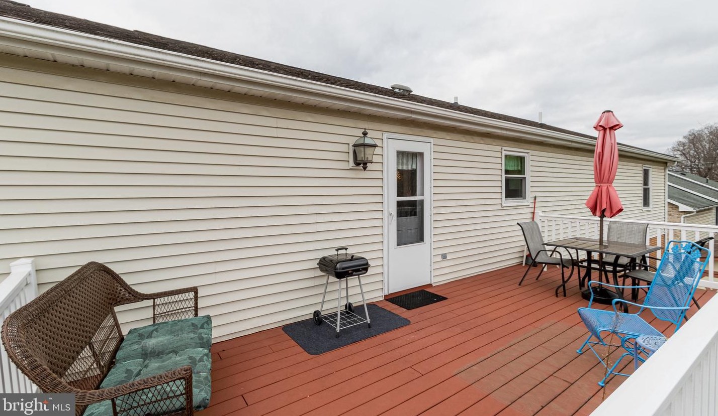 612 Meadow Ln, Front Royal VA  22630-5320 exterior