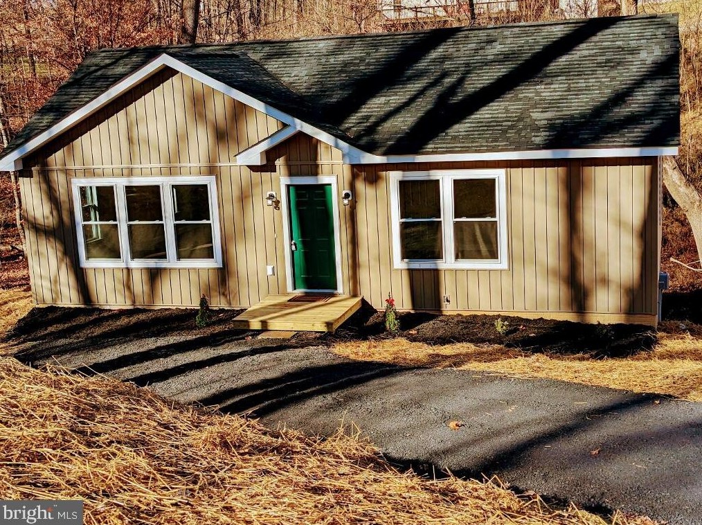 93 Wilson Ln, Front Royal, VA 22630-9338