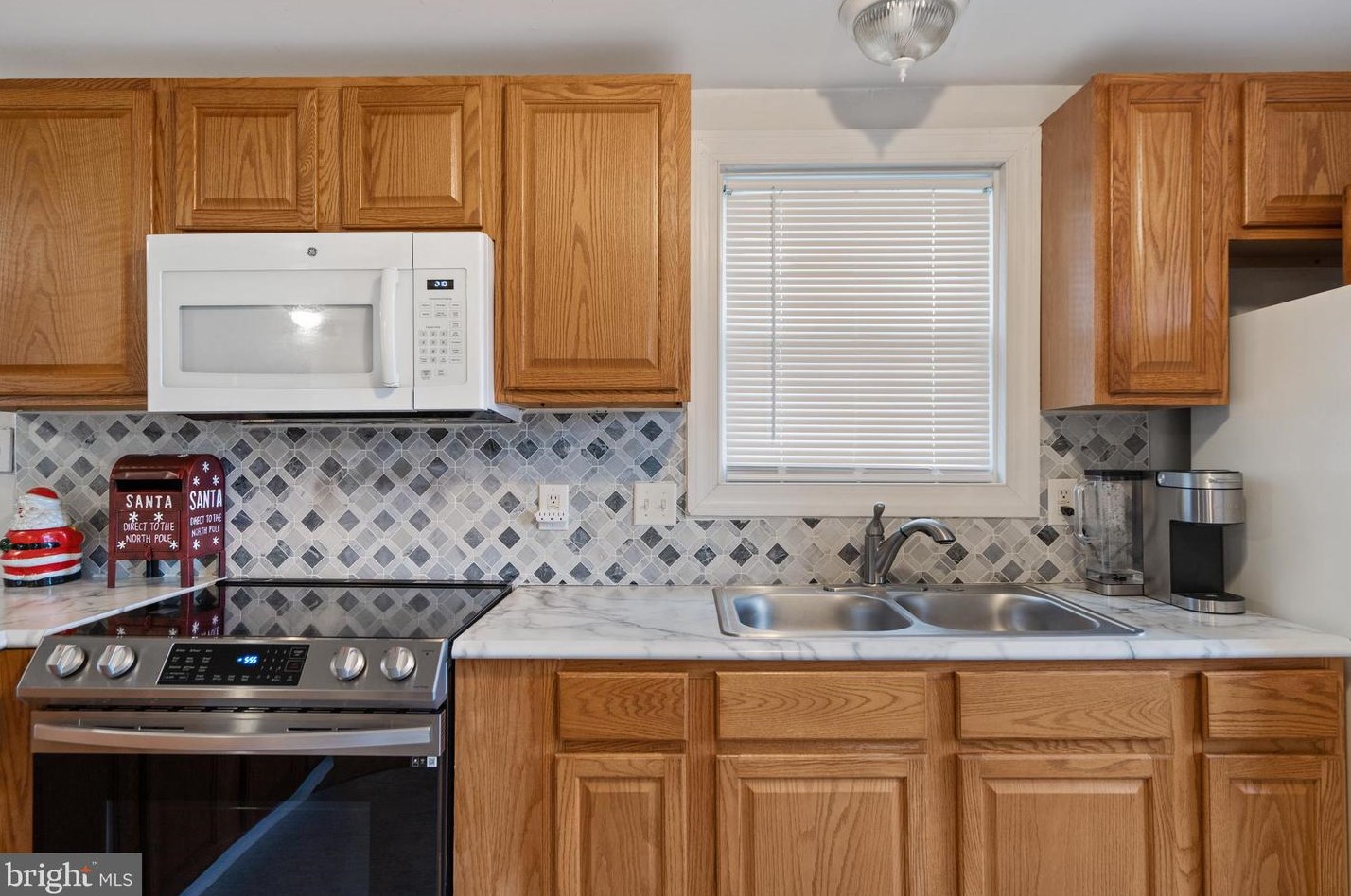 1343 Warren Ave, Front Royal VA  22630-4162 exterior