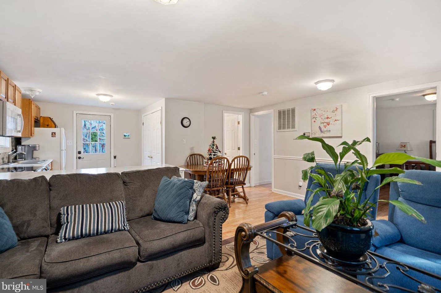 1343 Warren Ave, Front Royal VA  22630-4162 exterior