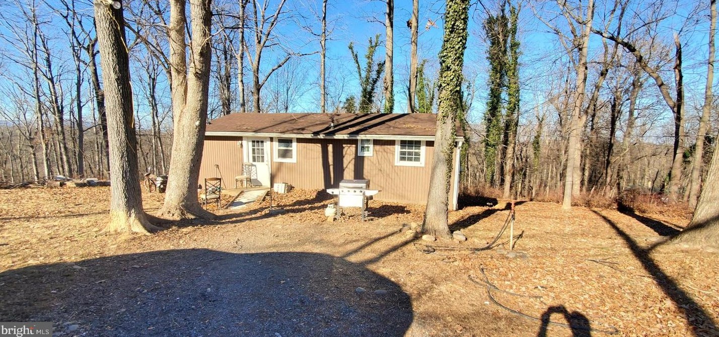 43 Locust Grove Rd, Front Royal, VA 22630