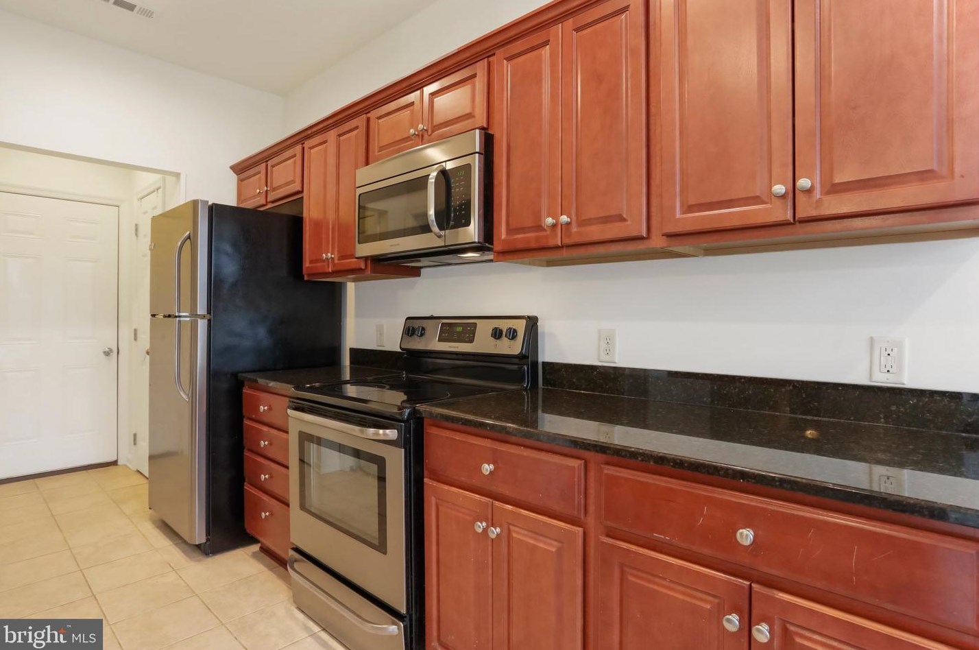 142 Rugby St, Front Royal, VA 22630-4674