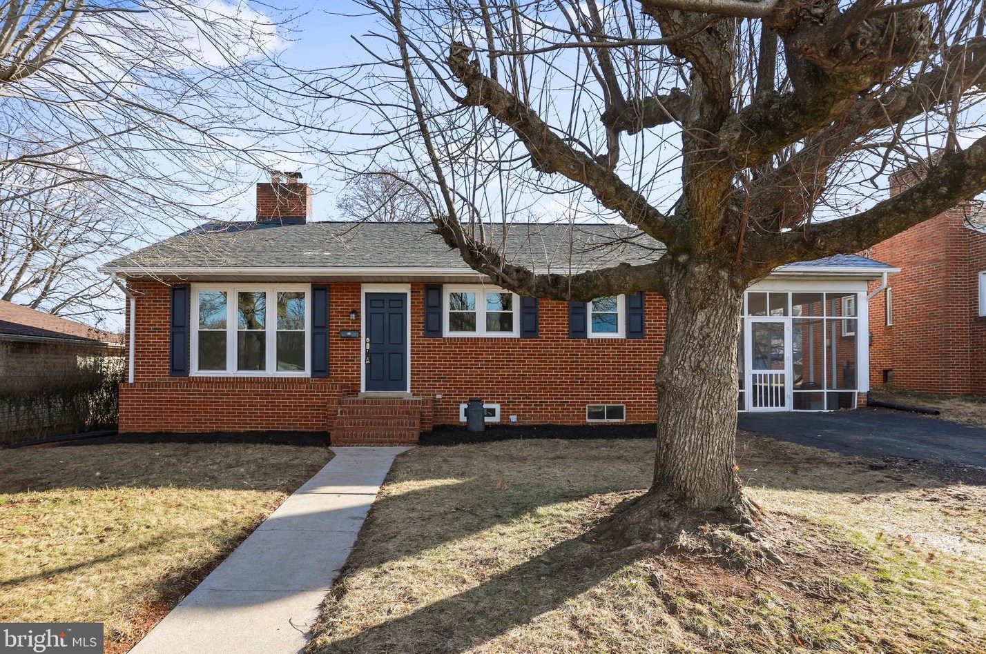117 Washington Ave, Front Royal, VA 22630-3961