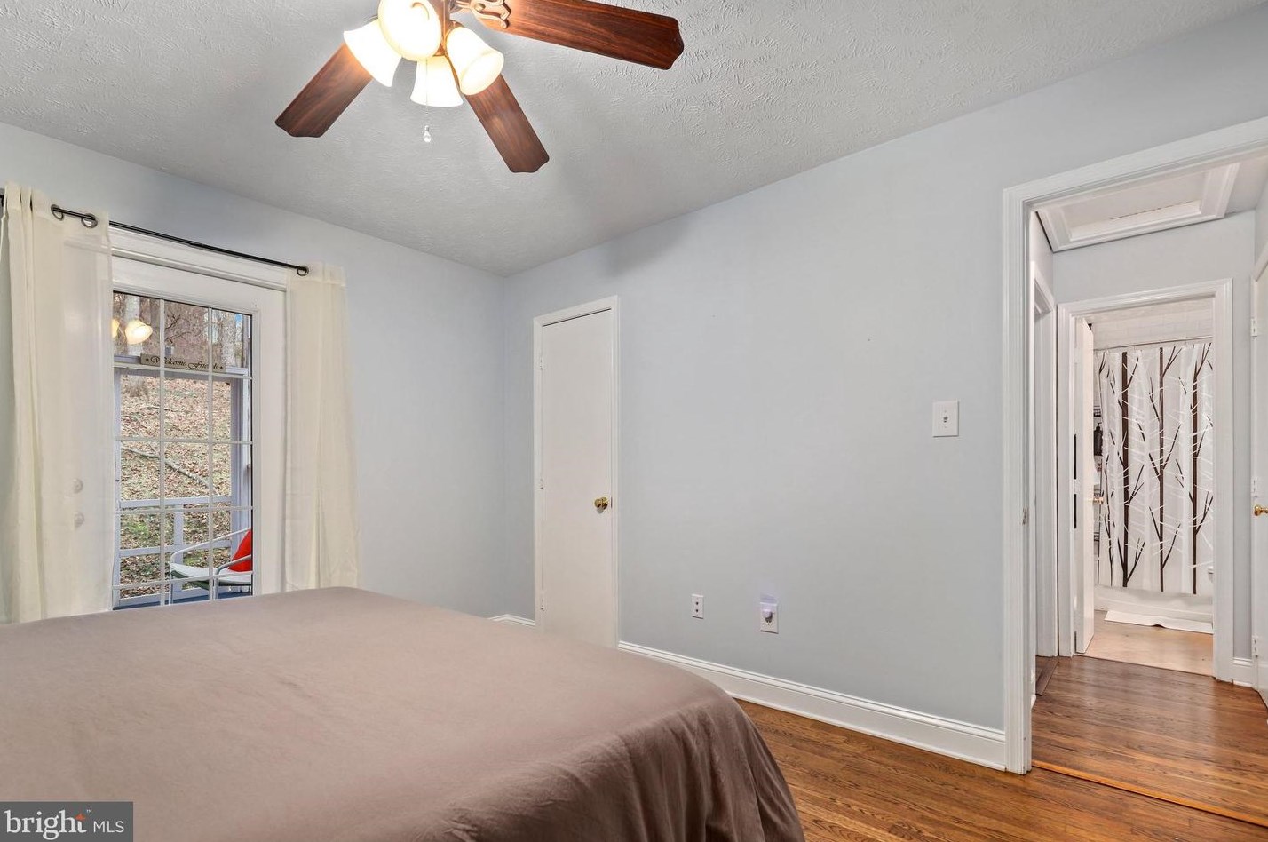 499 Rome Beauty Dr, Linden VA  22642-6441 exterior