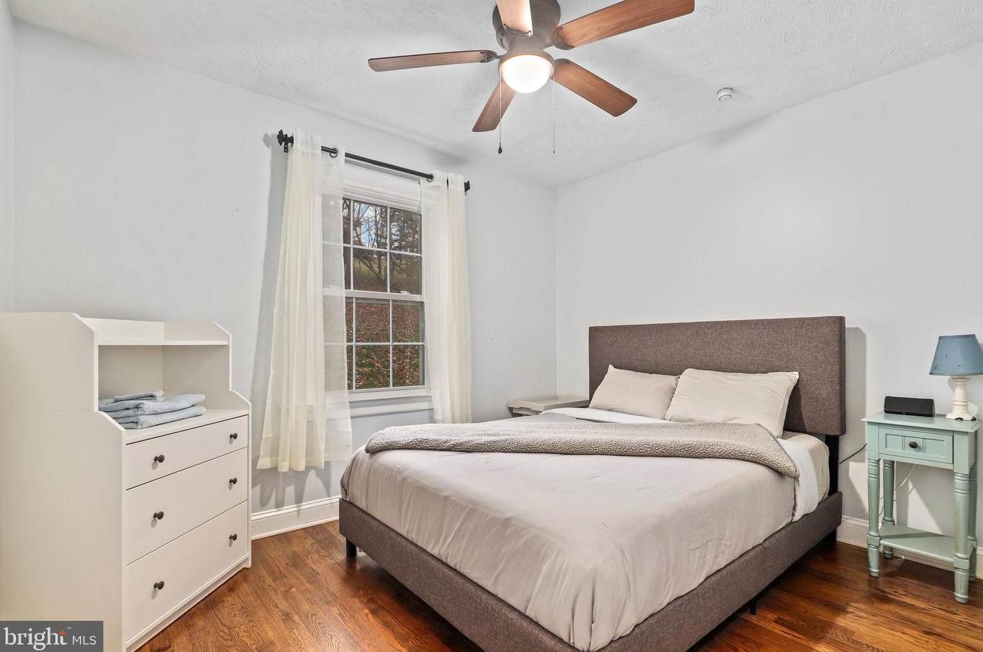 499 Rome Beauty Dr, Linden VA  22642-6441 exterior