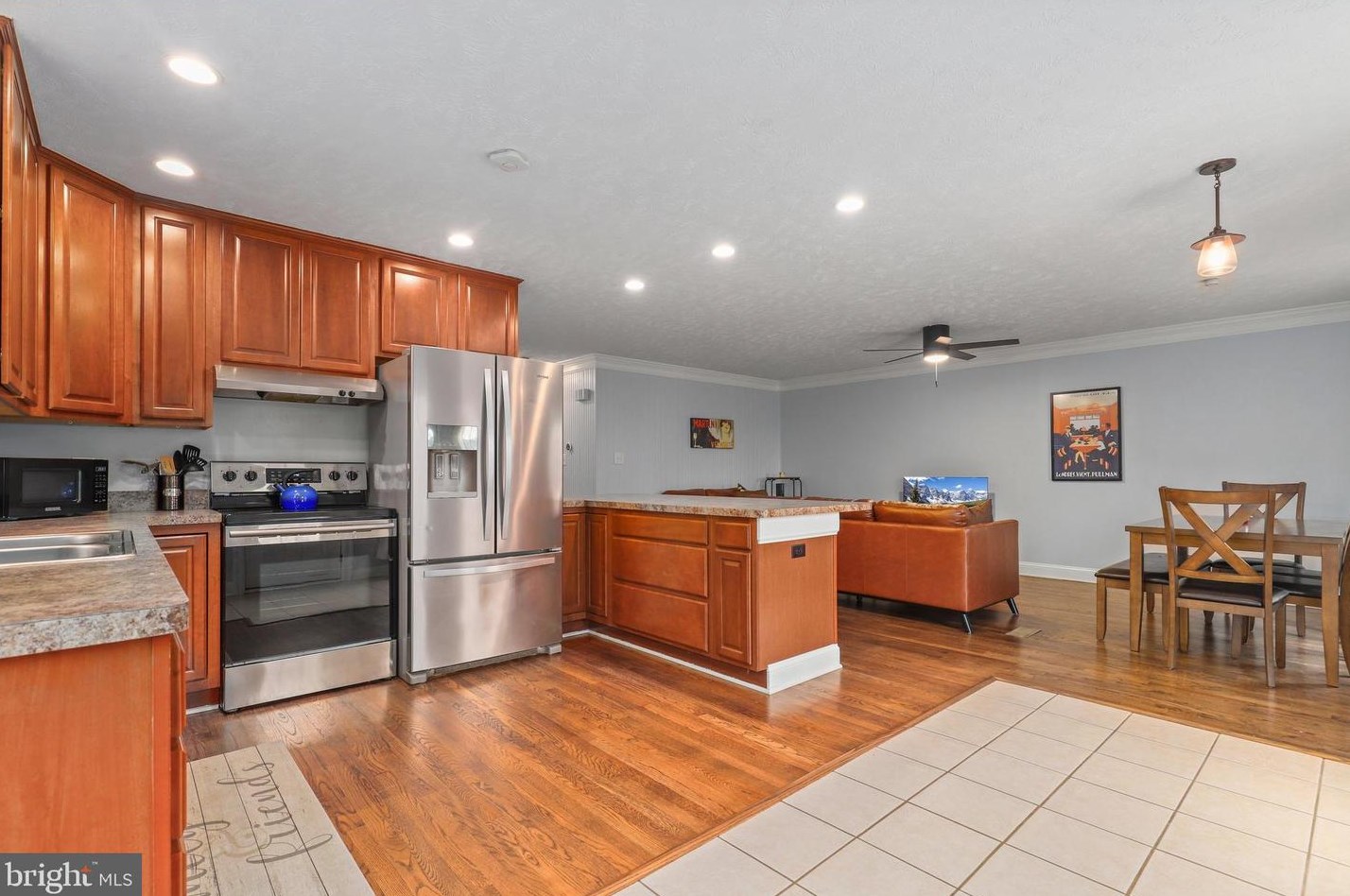 499 Rome Beauty Dr, Linden VA  22642-6441 exterior