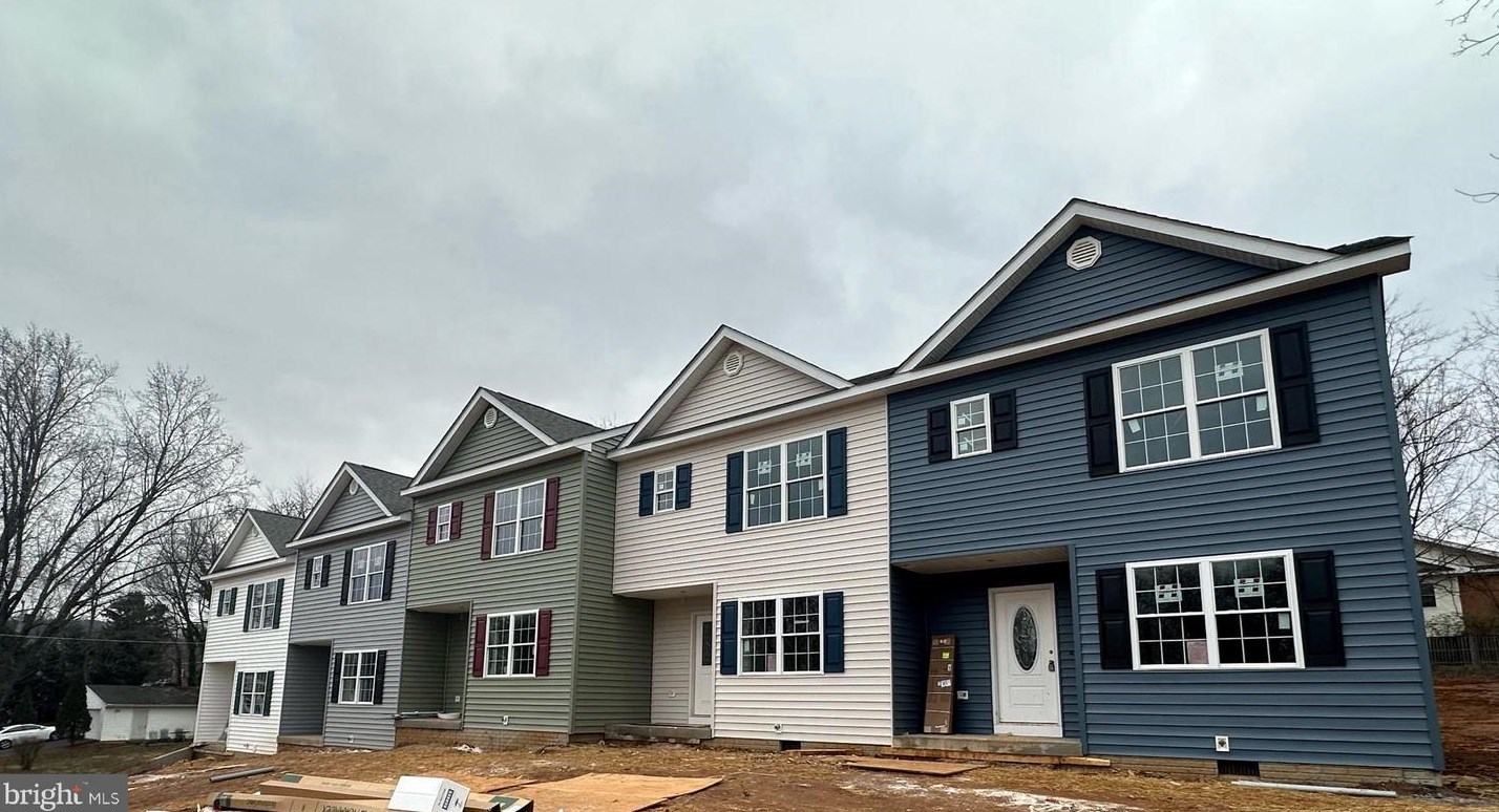 924 Virginia Ave, Front Royal, VA 22630-3535