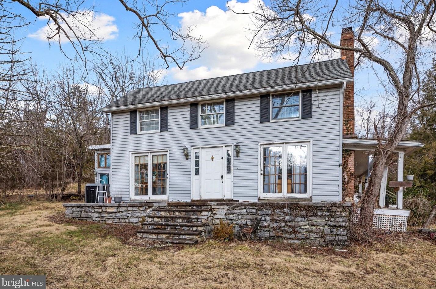1444 Stokes Airport Rd, Front Royal, VA 22630-8641