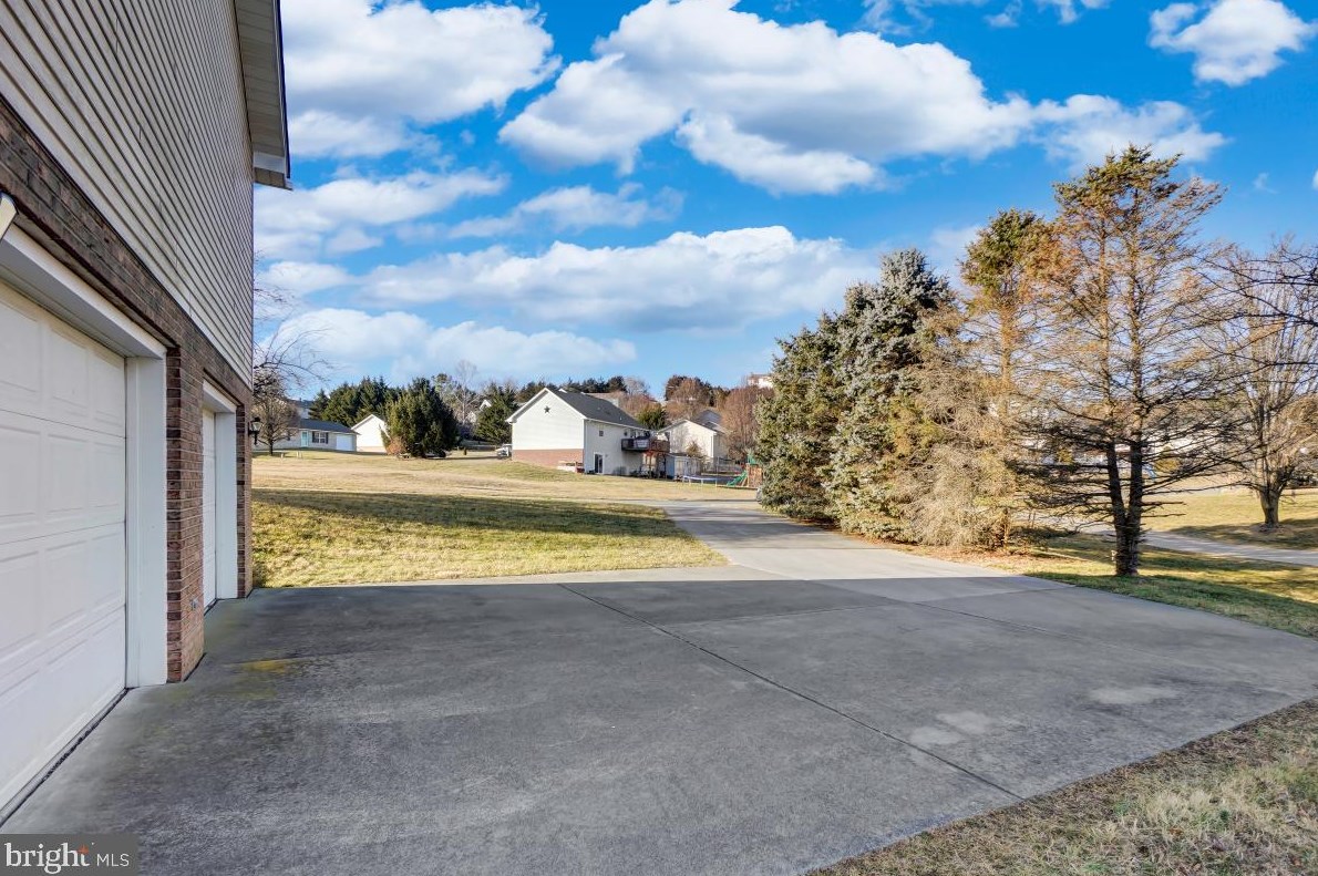 1141 Kesler Rd, Front Royal VA  22630-4661 exterior