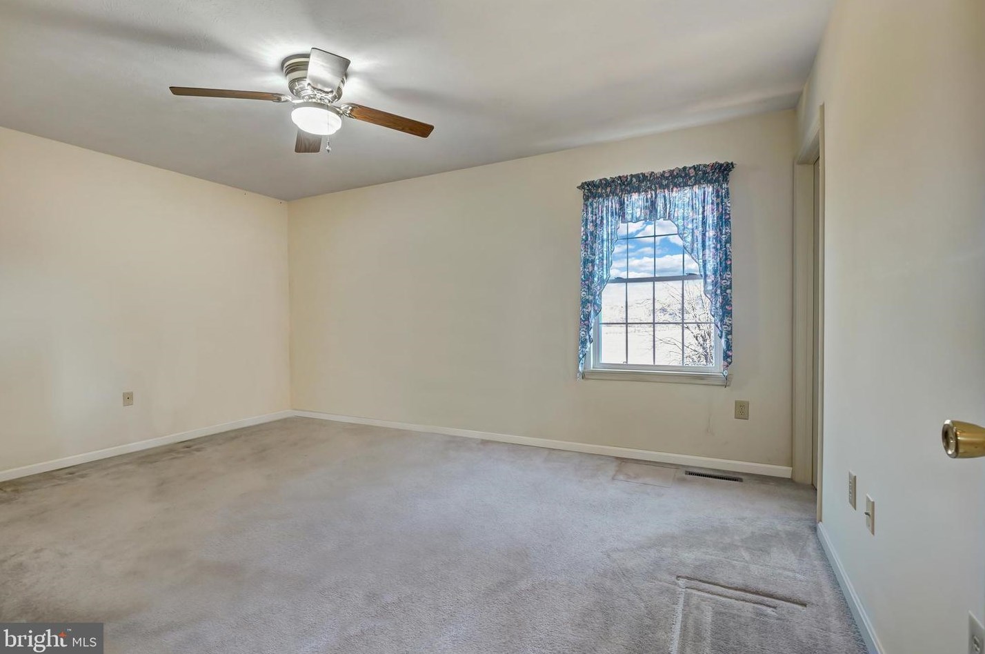 1141 Kesler Rd, Front Royal VA  22630-4661 exterior