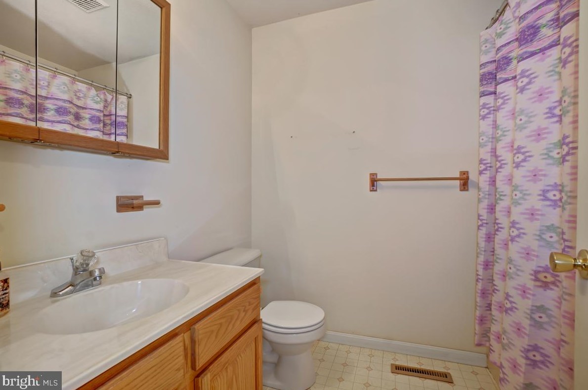 1141 Kesler Rd, Front Royal VA  22630-4661 exterior