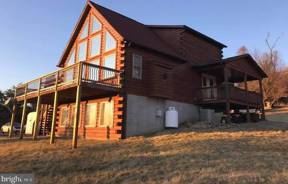 46 Apple Core Rd, Linden, VA 22642