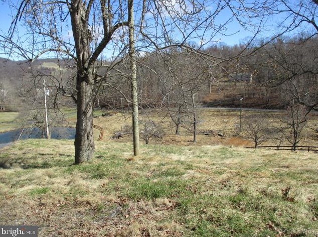 1437 Fiery Run Rd, Linden VA  22642-6636 exterior