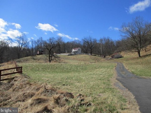 1437 Fiery Run Rd, Linden VA  22642-6636 exterior