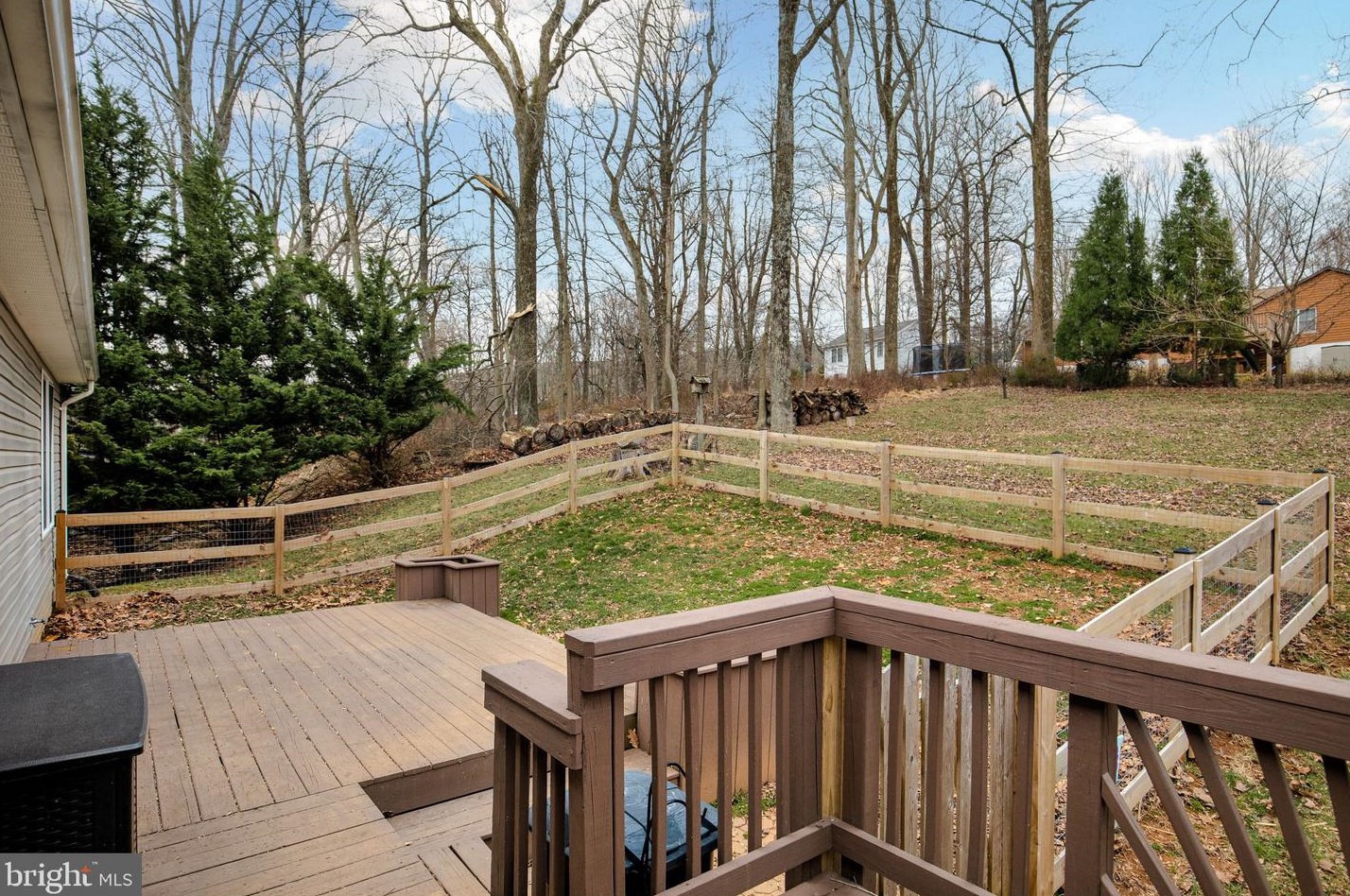 72 Pocahontas Rd, Front Royal VA  22630-5712 exterior