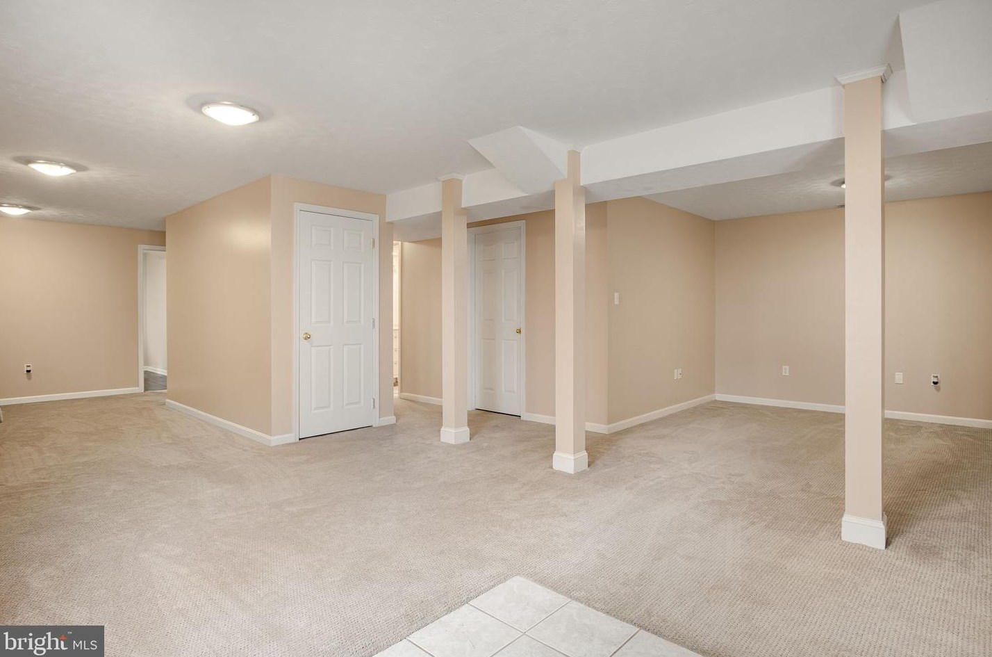 72 Pocahontas Rd, Front Royal VA  22630-5712 exterior