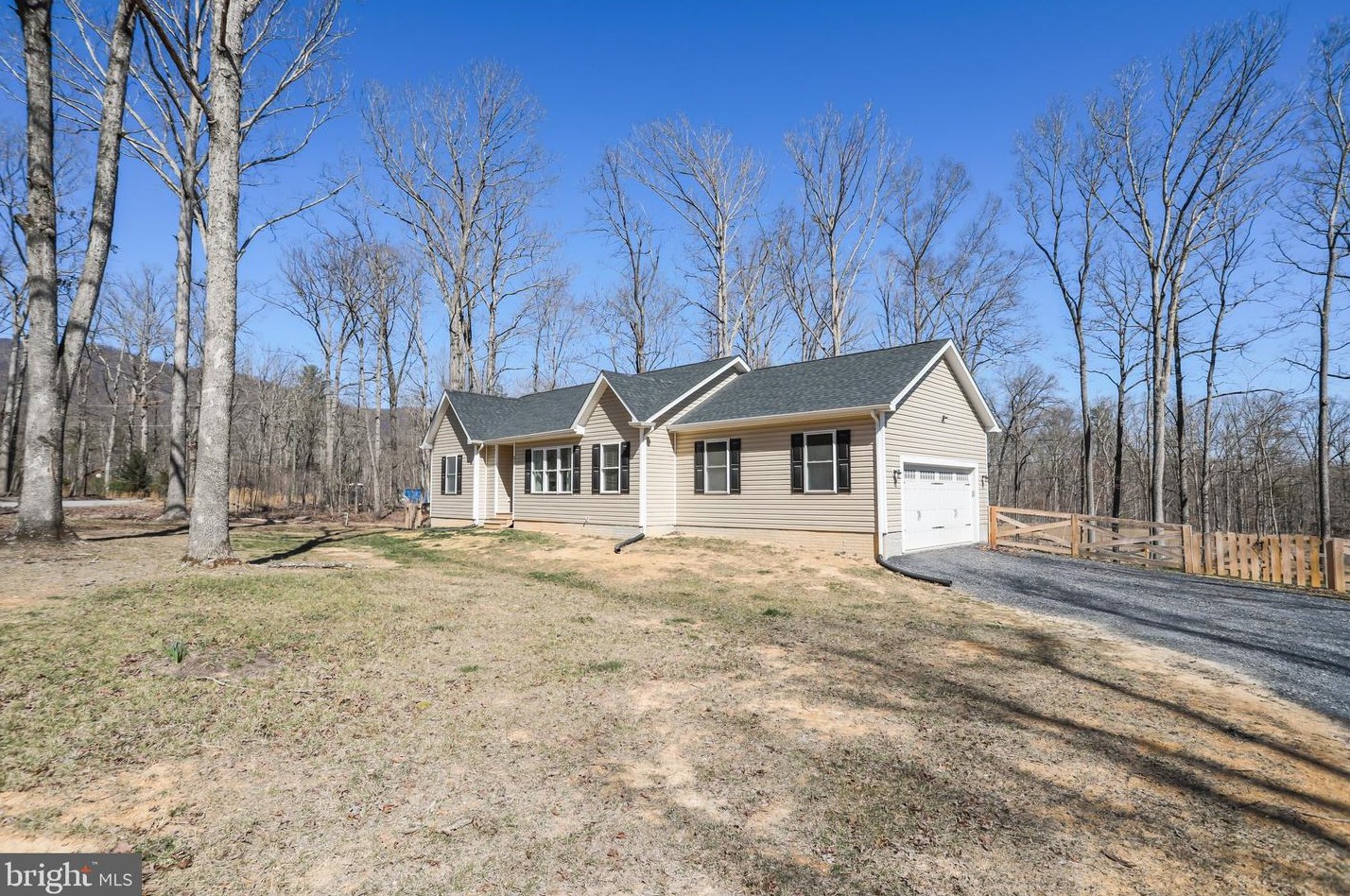 217 Arrowhead Rd, Front Royal, VA 22630-9077