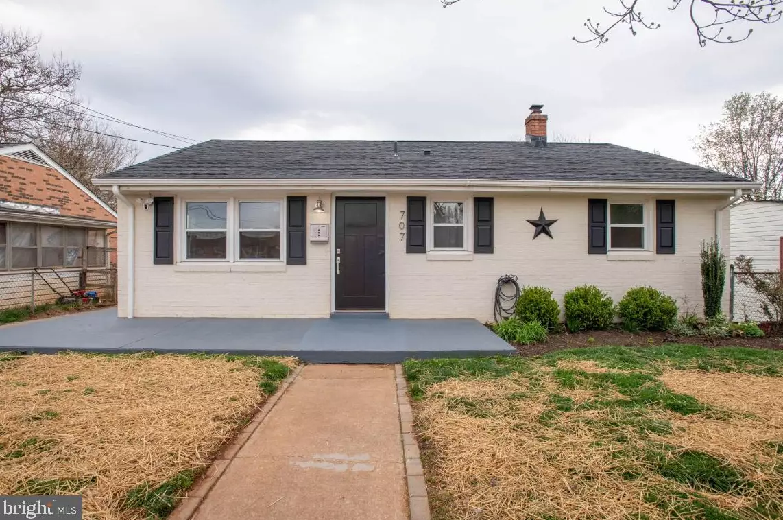 707 Manassas Ave, Front Royal, VA 22630-4047