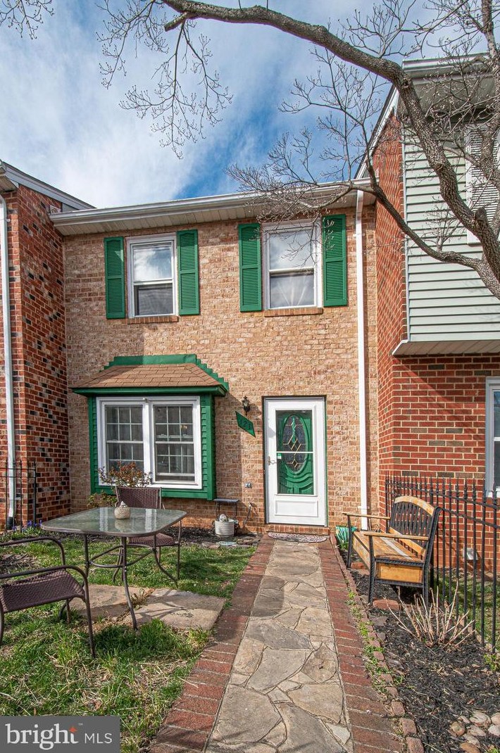 121 Elsia Dr, Front Royal, VA 22630