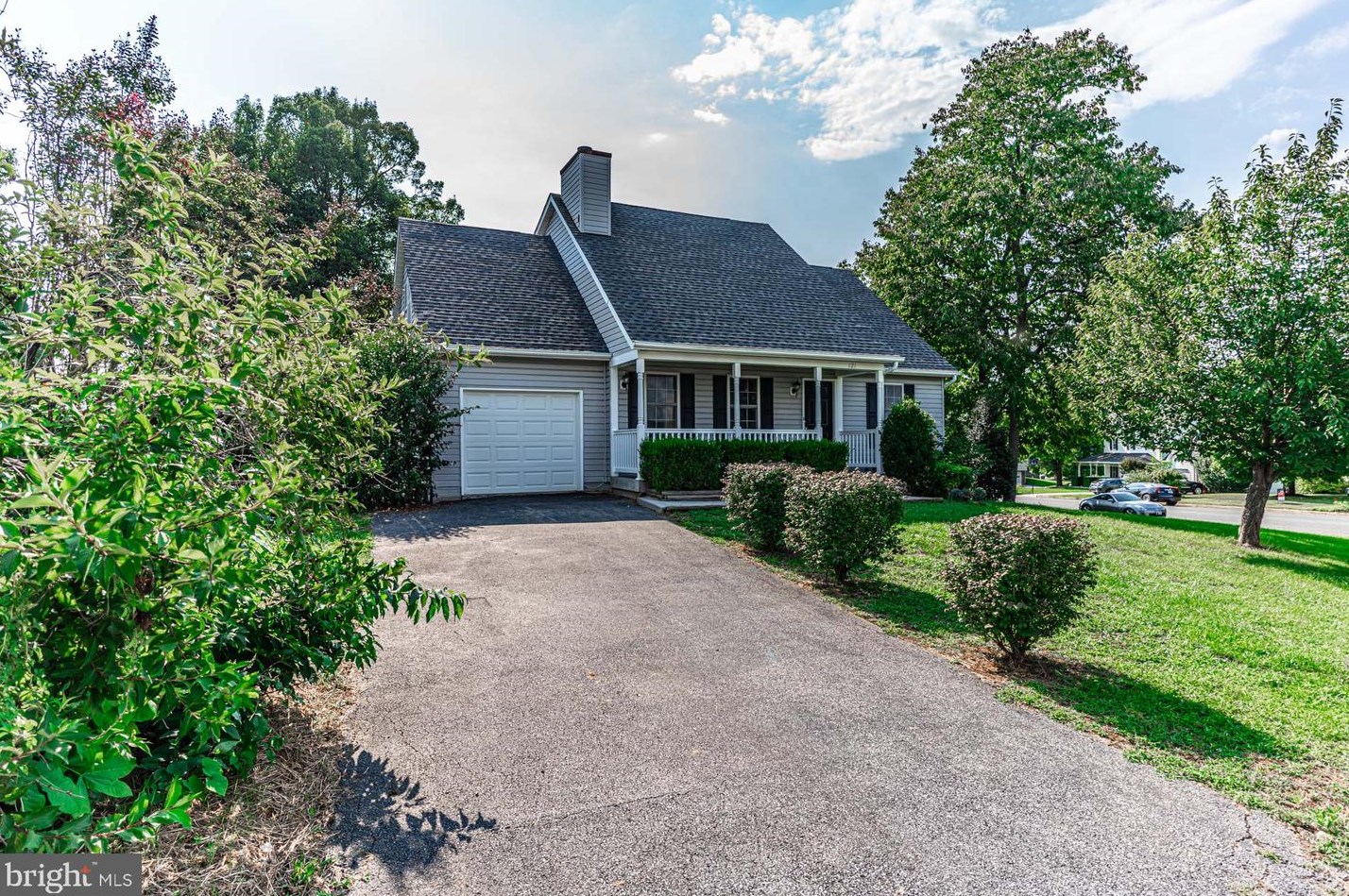 121 Nottingham Ct, Front Royal, VA 22630