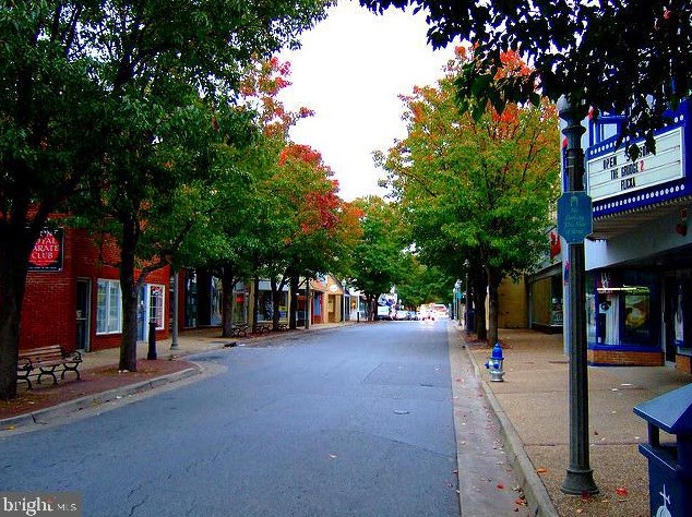 400 Duncan Ave, Front Royal VA  22630-2418 exterior
