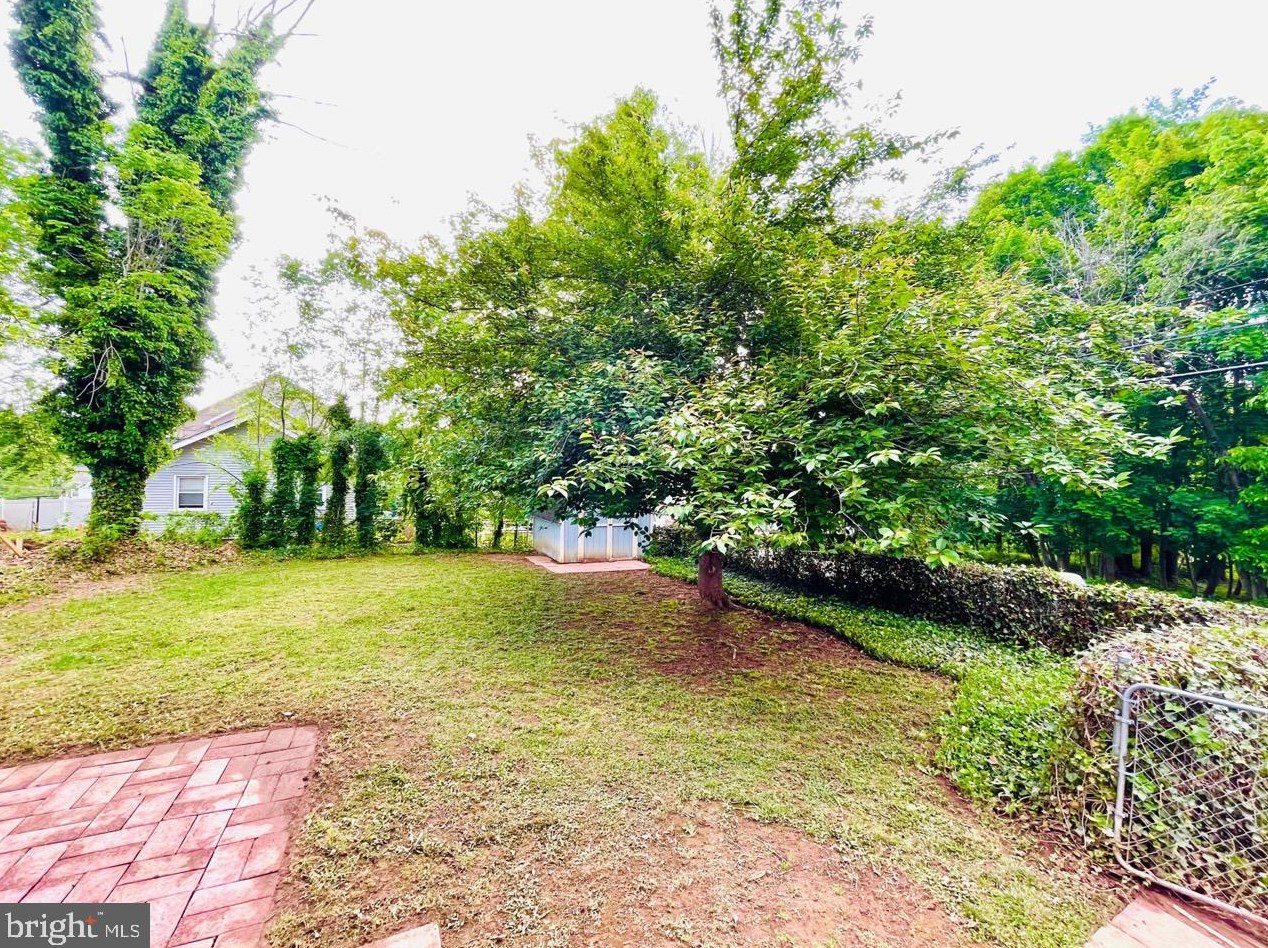 400 Duncan Ave, Front Royal VA  22630-2418 exterior