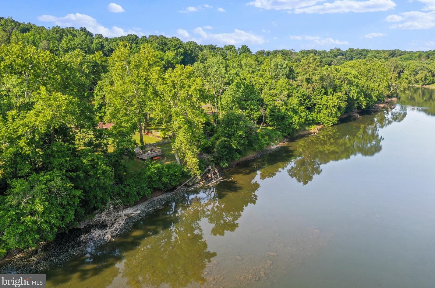 207 Riverview Shores Dr, Front Royal, VA 22630