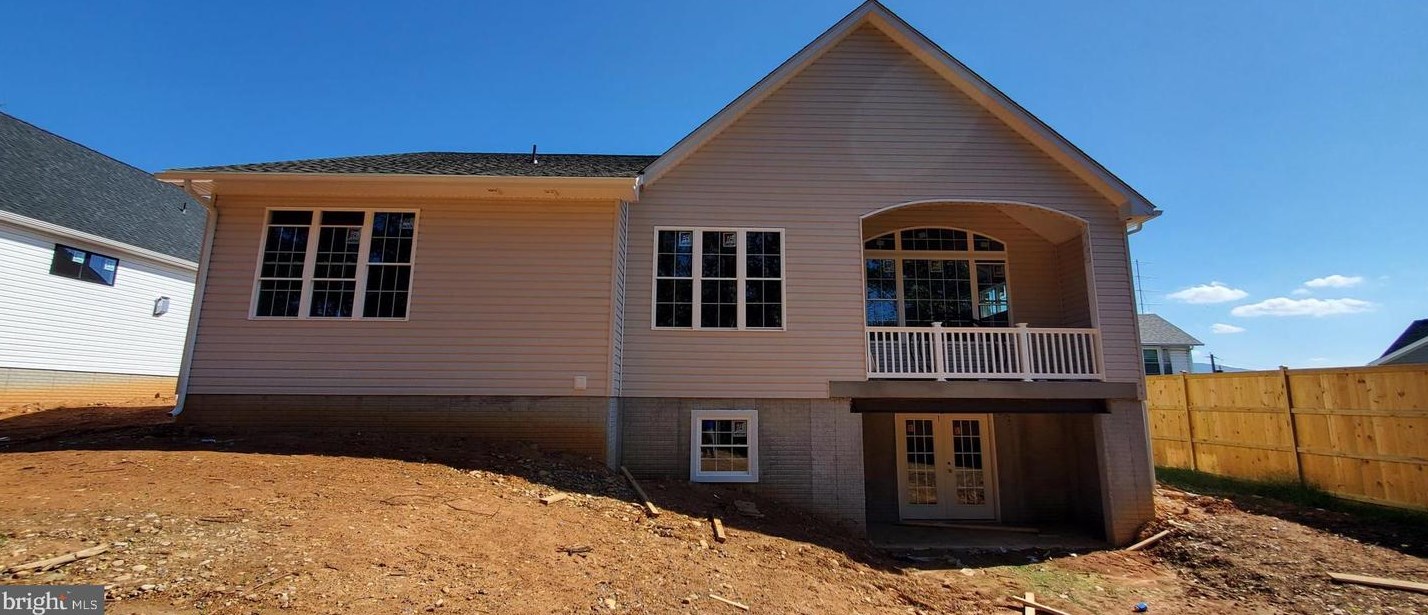 1332 Warren Ave, Front Royal, VA 22630-4163