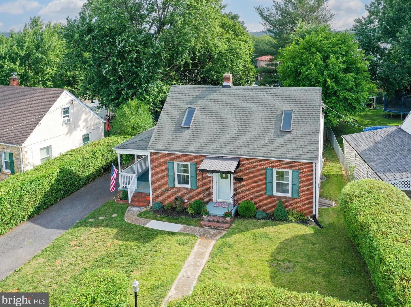 351 10th St, Front Royal, VA 22630-2803