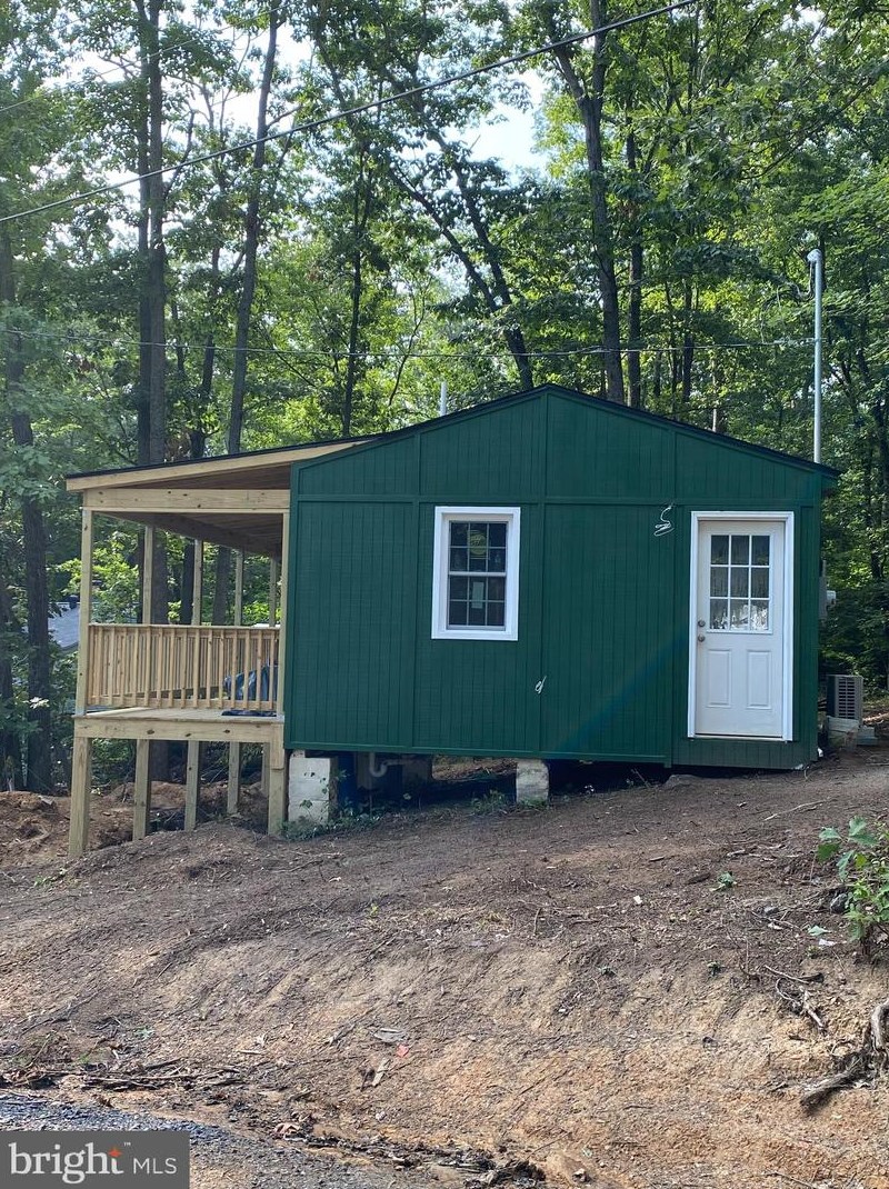 91 Acorn Nut Ln, Front Royal, VA 22630-4715
