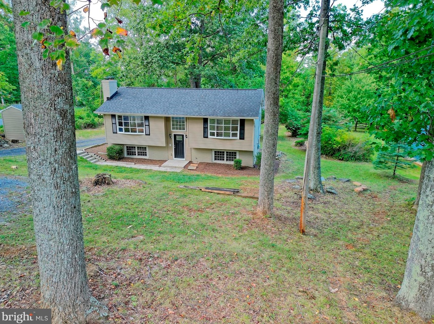 3833 Freezeland Rd, Linden, VA 22642
