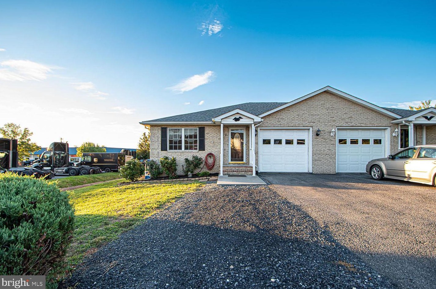 2 Portsmouth Rd, Front Royal, VA 22630-3714
